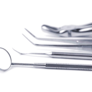 Стоматологические инструменты и инвентарь